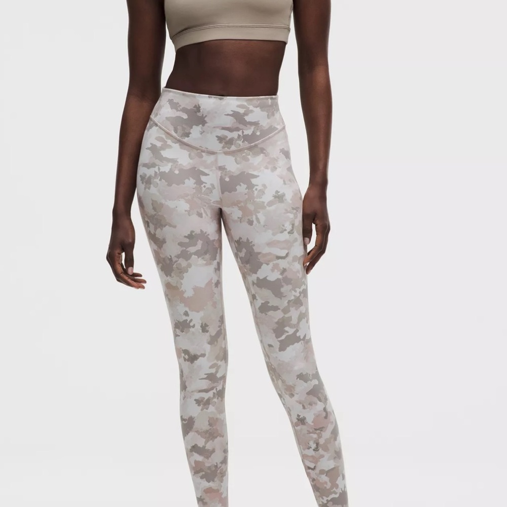 Women's Camouflage High-Waisted Leggings